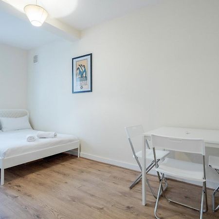 Aplacetostay Central London Apartment, Zone 1 Liv Екстер'єр фото